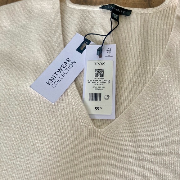 Dynamite v Neck Sweater - Picture 5 of 6